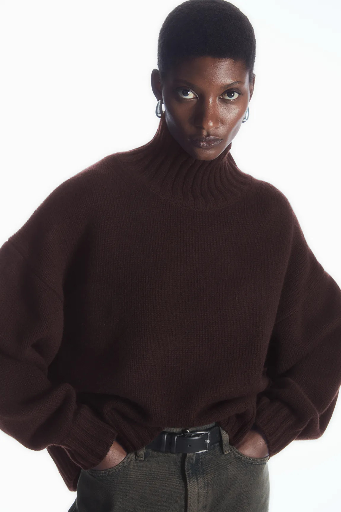 CHUNKY PURE CASHMERE TURTLENECK SWEATER - DARK BROWN - Knitwear - COS | COS (US)