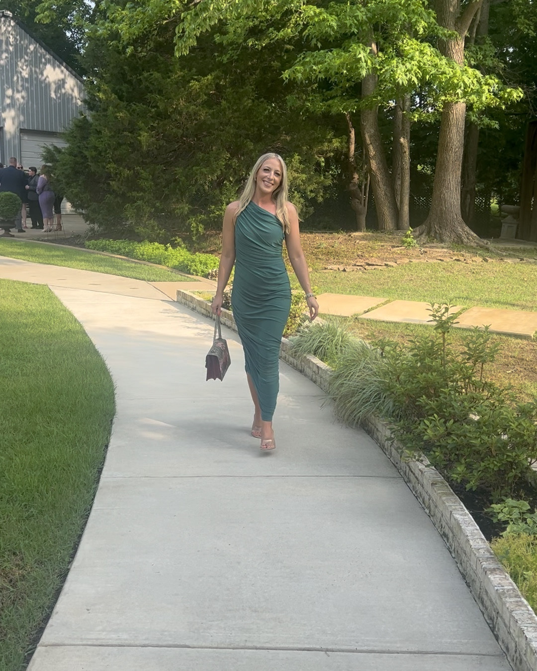 So excited I got my hands on this Diana dress by Norma Kamali at a sample sale! I don’t see it online anywhere in this color, but did post links to the dress in a bunch of colors. RUN, don’t walk, to get this flattering dress for your next wedding or party. 👏🏻
.
wedding | wedding guest | party | normal kamali 

#LTKWedding #LTKVideo #LTKItBag