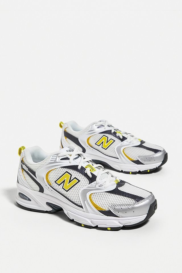 New Balance – Sneaker 530“ in Weiß und Gelb | Urban Outfitters (EU)