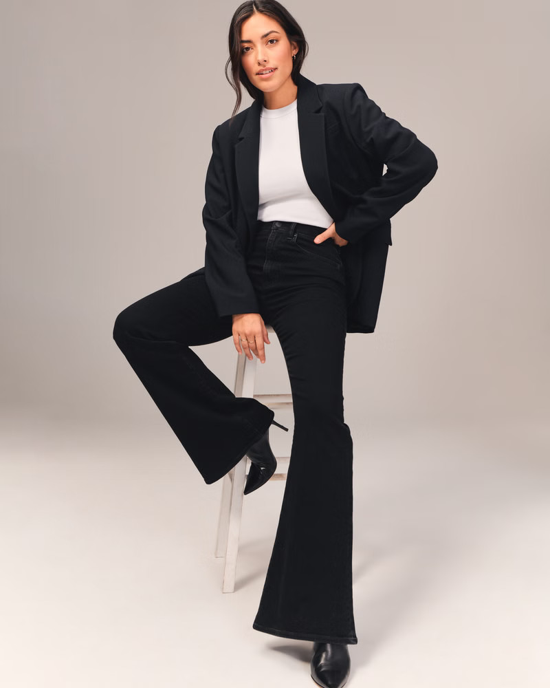 Curve Love Ultra High Rise Flare Jean | Abercrombie & Fitch (US)