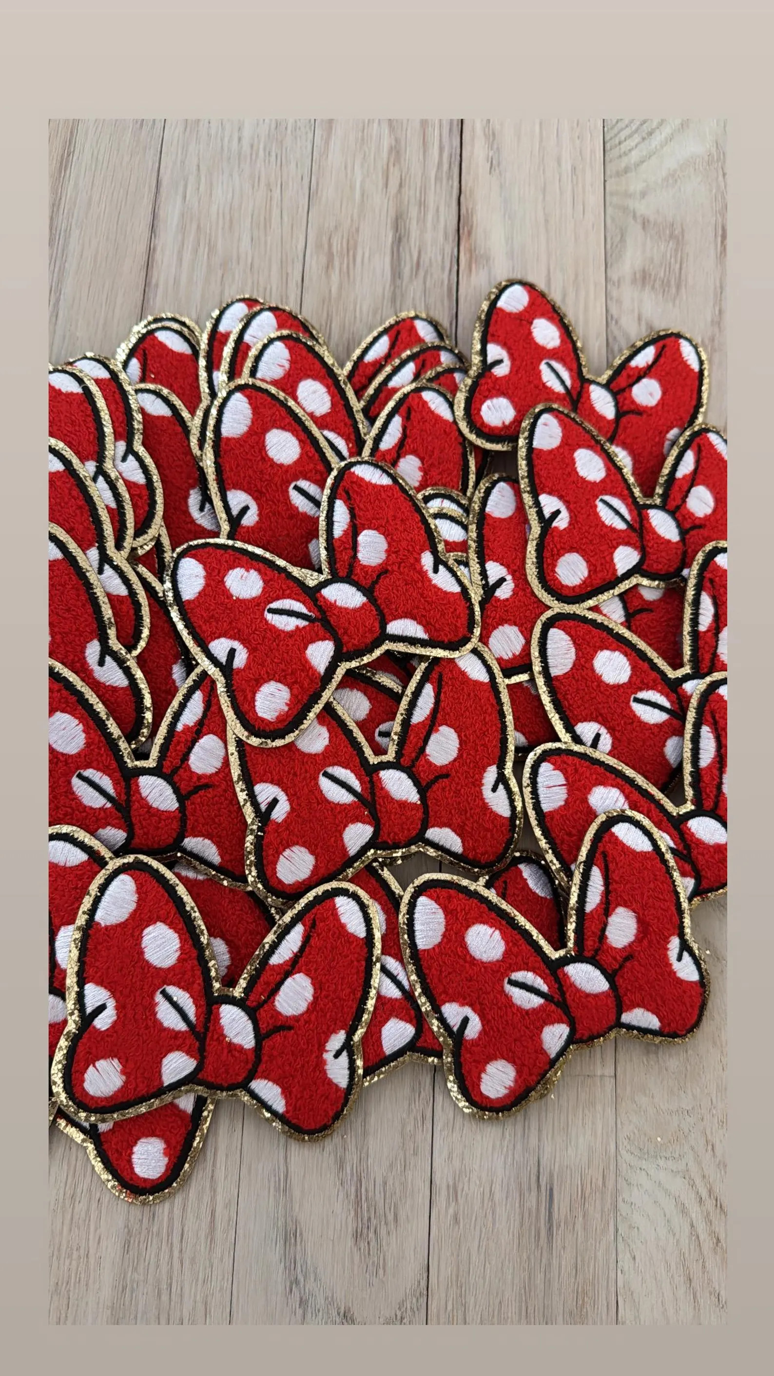 Minnie Mouse Chenille Bow Patch- Disney Chenille Patch- Minnie Mouse Bow Patch- Disney Patch - Et... | Etsy (US)