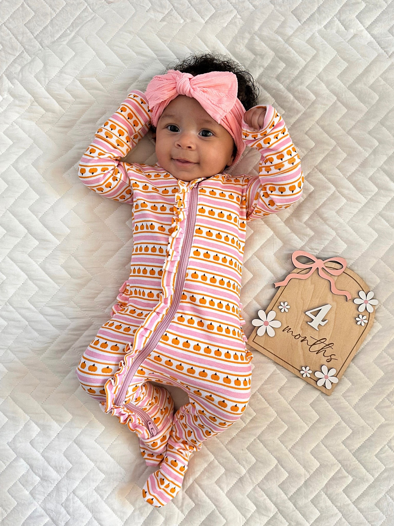 4 months + more of the smallest moments becoming the biggest memories with Miss Wylie J 🩷🩰

#4monthsold #4montholdbaby #babygirlstyle #babygirlfashion #babygirlclothes #babygirloutfit #ltkbaby 

#LTKBaby #LTKmomlife #LTKSaleAlert