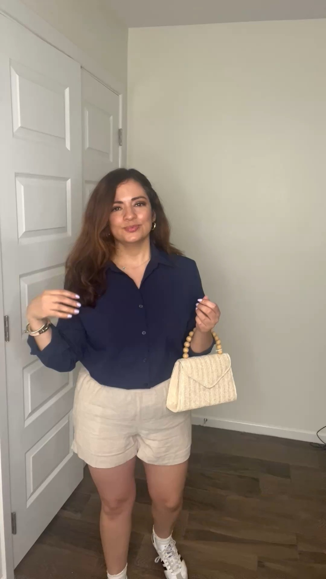 Old navy linen blend shorts size small the perfect length and shorts from work to brunch ! 

50% off today 



#LTKSaleAlert