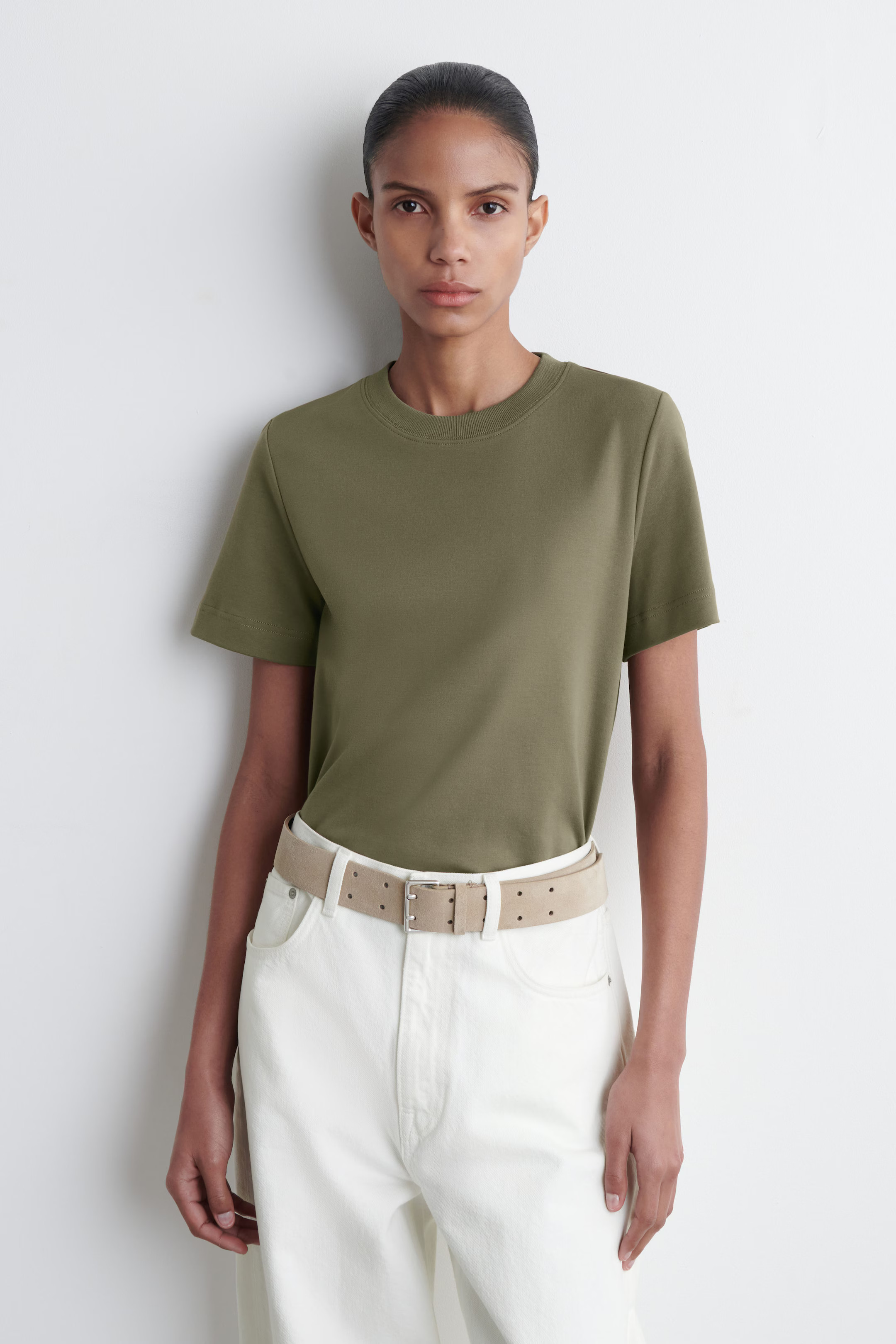 CLEAN CUT REGULAR T-SHIRT - KHAKI | COS | COS (EU)