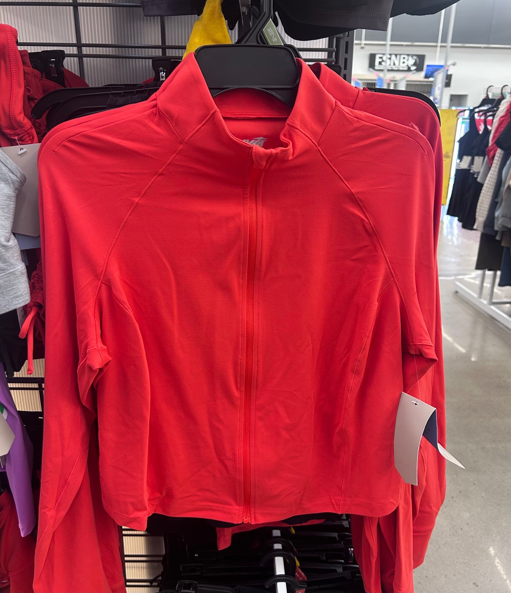 Is it just me or is everyone else loving the red this year?? 
Just me? That’s Okay, it’s comes in black too 😂

This zip up is so soft and light weight. Runs true to size but you could size up as well. 