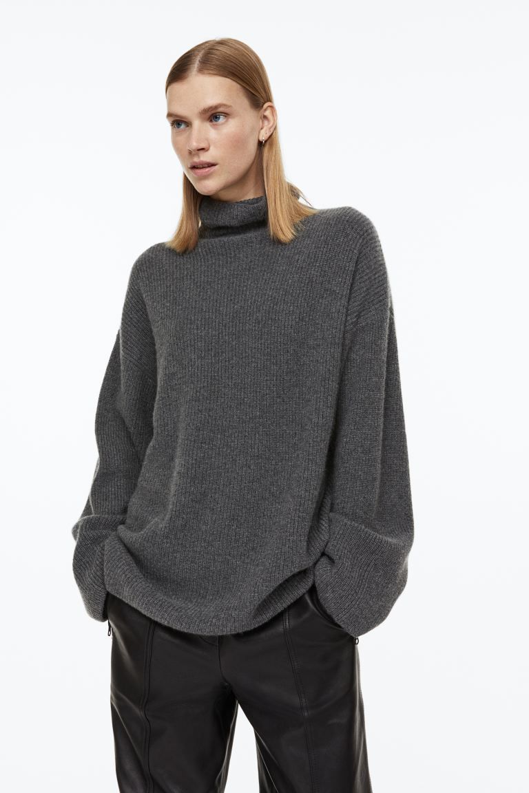 Ribbed cashmere polo-neck jumper | H&M (UK, MY, IN, SG, PH, TW, HK)