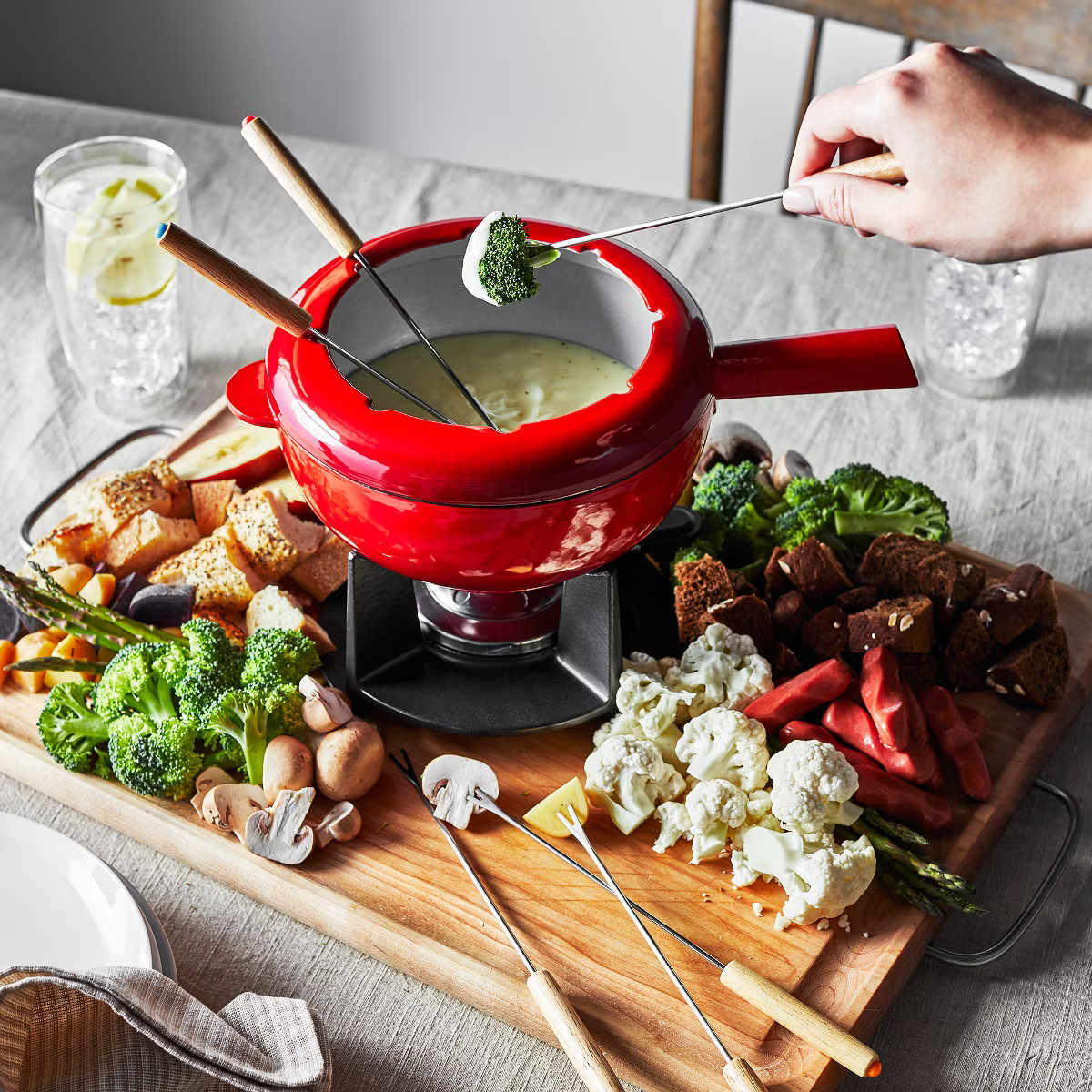 ZWILLING 8-in Fondue Pot Set with 6 Forks, For Chocolate, Caramel, Cheese, Sauces and More | Target