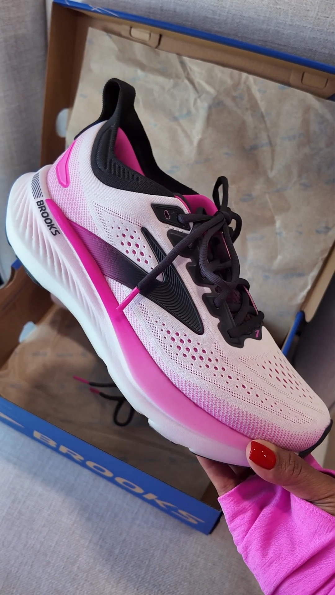 My sneakers are the Brooks Gylcerin GTS 23. So comfortable and have made my runs the best! 


Running gear, garmin, marathon training, fitness journey, Running shoes, wellness journey, sneakers, brooks running shoes, Smiles and Pearls

#LTKfitnessgoals #LTKActive #LTKMidsize