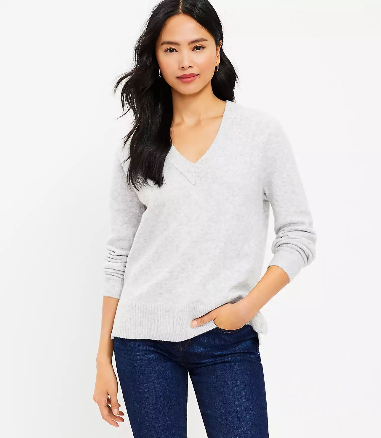 Relaxed V-Neck Sweater | LOFT