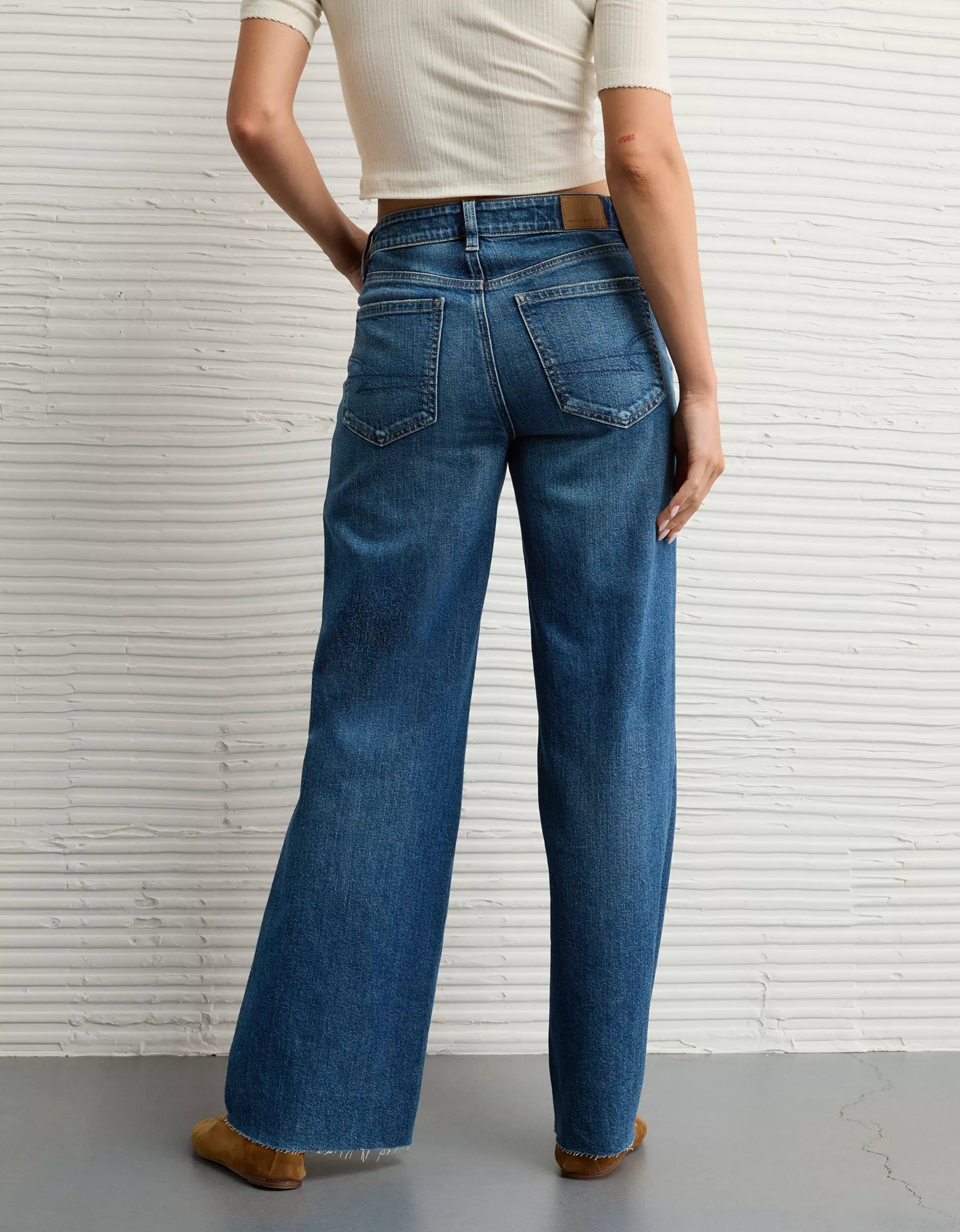 AE Dreamy Drape Stretch Super High-Waisted Baggy Wide-Leg Jean | American Eagle Outfitters (US & CA)