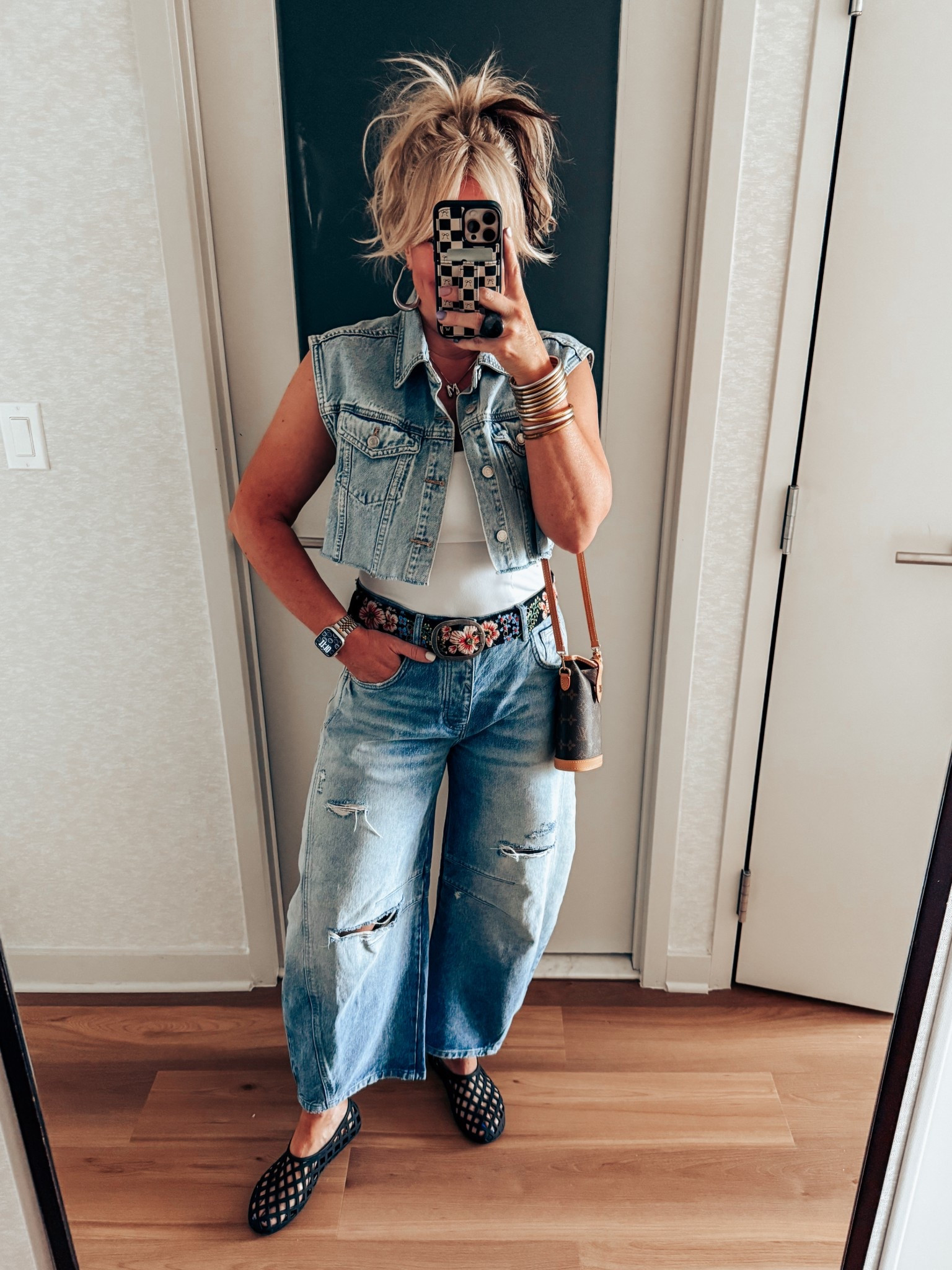 My Sunday fit! 
Tube top - M (comes in so many colors) 
Denim vest - M (linked similar) 
Jeans - sized down one (come in more washes) 
Jelly shoes - true to size (linked amazon ones too and they run true to size as well) 
✨my earrings are @shopbeljoy save with code MANDIE25 


#LTKShoeCrush #LTKFindsUnder100 #LTKStyleTip
