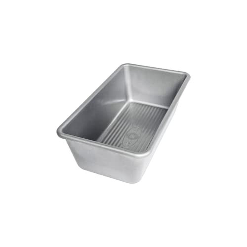 USA Pan Bakeware Seamless Nonstick Standard Bread Loaf Pan, 8 x 4.5 x 2.75 | Amazon (US)