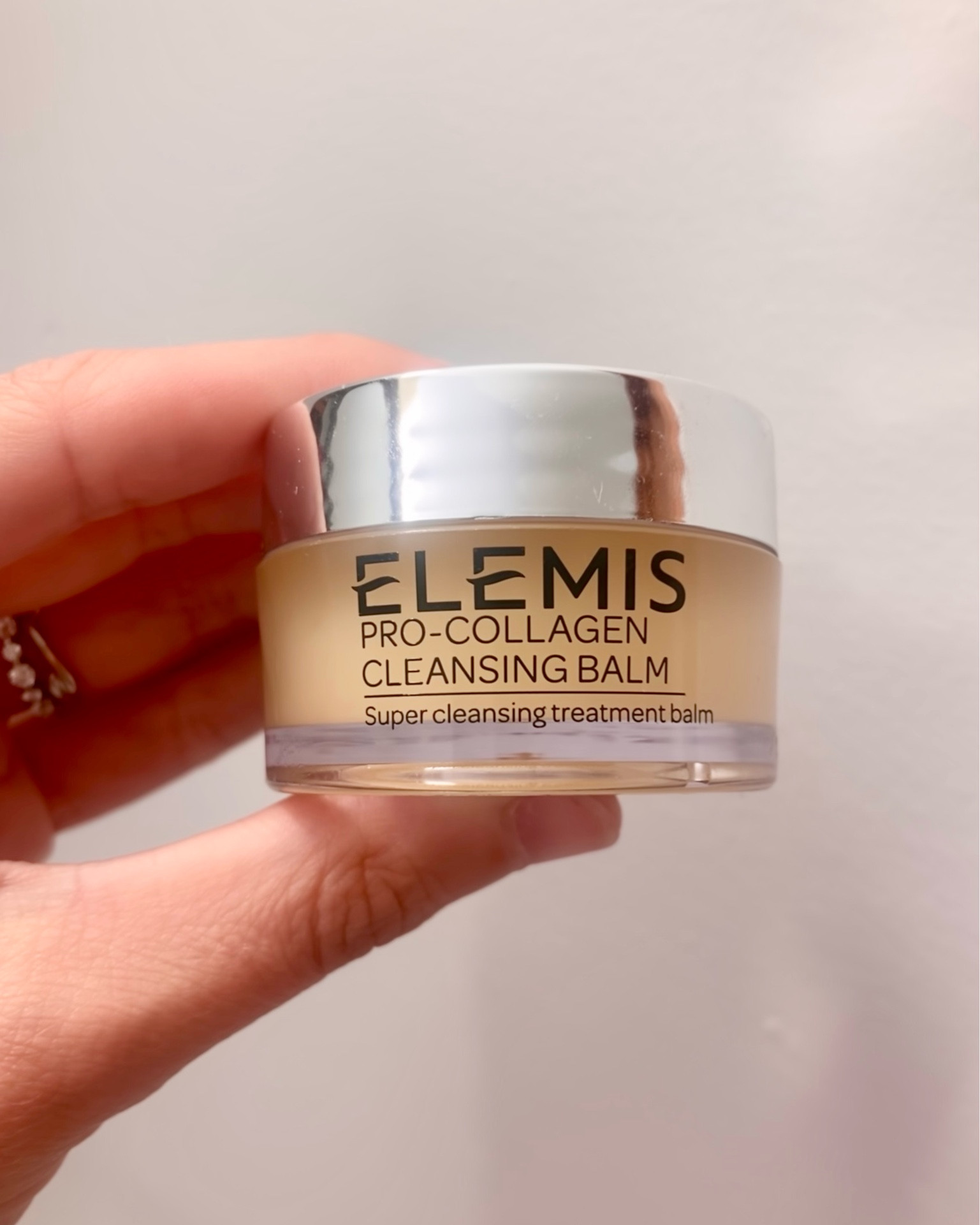 I love this cleansing balm! Shop in the LTK app for the exclusive sale✨

#LTKbeauty #LTKSale #LTKsalealert