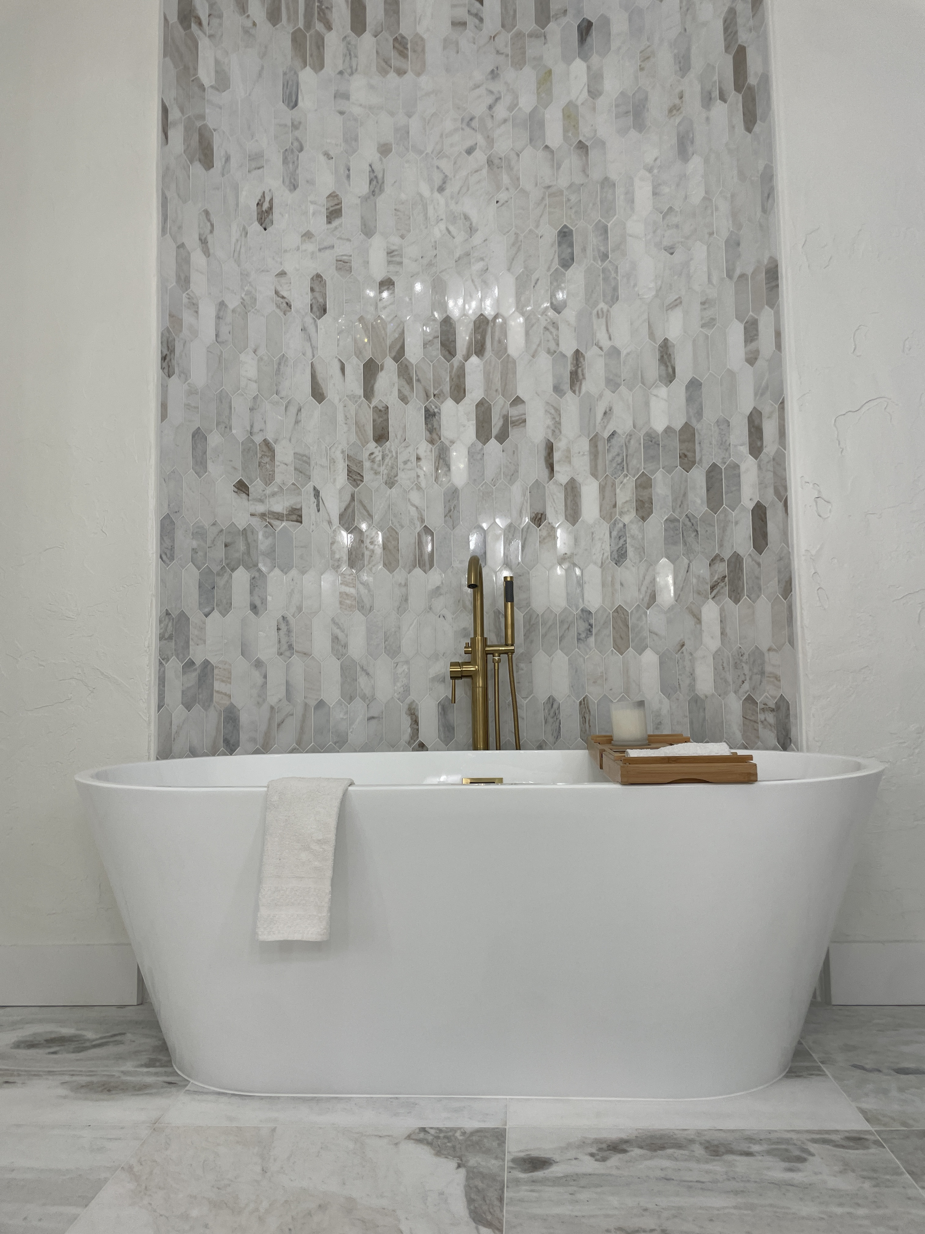 Bathroom decor. Home decor. Bath tub. Lighting. Chandelier. Primary bathroom. Tile. 

Comment SHOP below to receive a DM with the link to shop this post on my LTK ⬇ https://liketk.it/53nAU #ltkactive #ltksalealert #ltkhome

#LTKHome #LTKSaleAlert