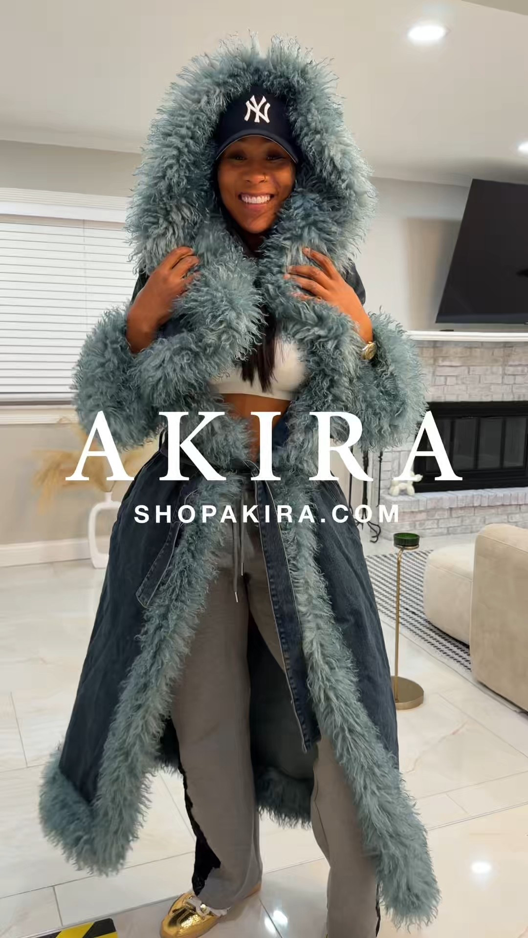 The coat will be the outfit every time 🥵

#LTKHoliday #LTKSeasonal #LTKootd