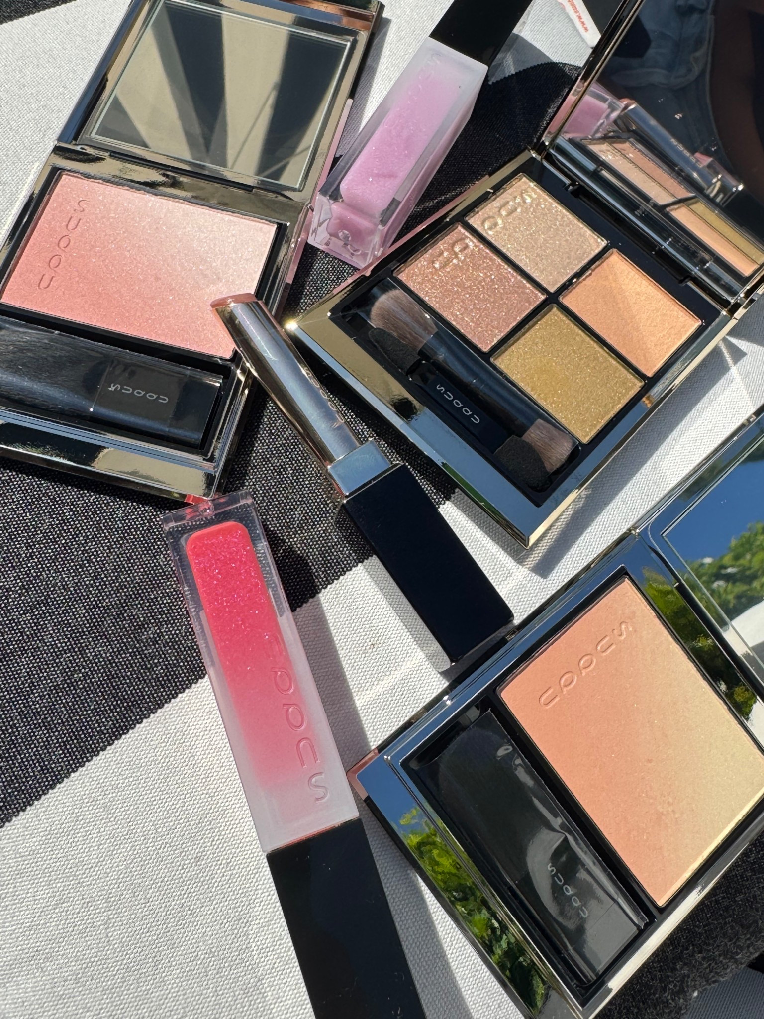 SUQQU Pre-Summer 2026 🌞
Signature Color Eyes in 152 and 153 (shown here)
Blurring Blush in 114 and 115
Velvet Fit Lipstick in 107 (nude pink)
Treatment Wrapping Gloss in 109 (lilac sparkle) and 110 (tomato red) 


#LTKdayinmylife #LTKBeauty #LTKSeasonal