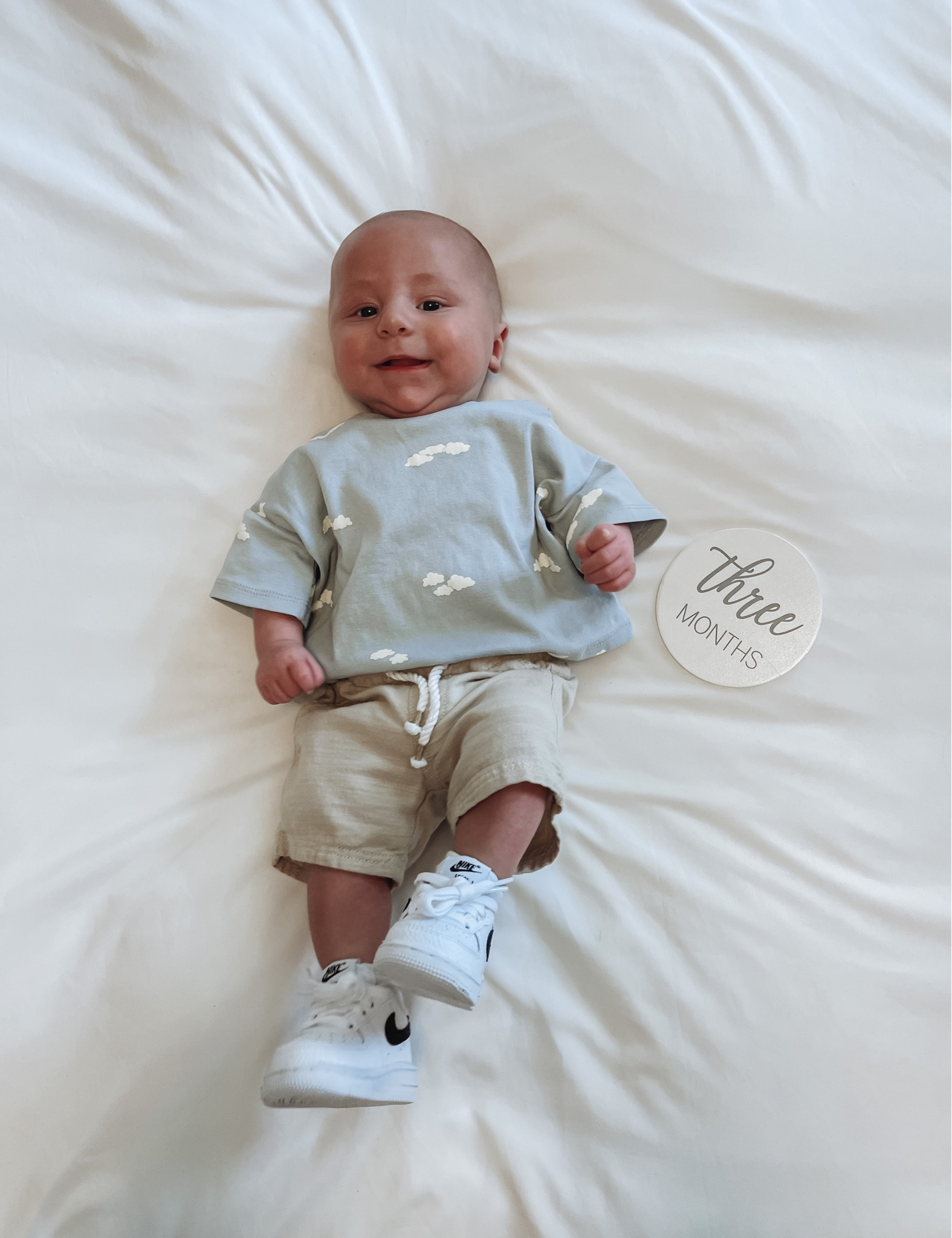 Happy 3 months love bug 👶🏼🩵

baby milestone clothes outfit newborn

#LTKkids #LTKhome #LTKbaby