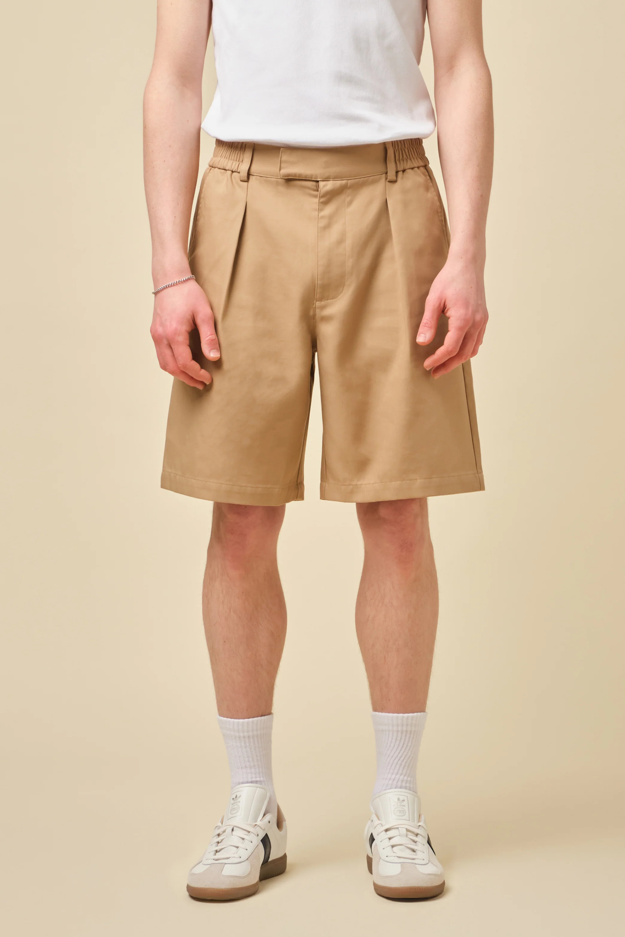 WIDE PLEATED SHORTS - CAMEL | bound clothing