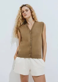 Colete Bege Hering Feminino Decote V Em Tricô | ZZ MALL | ZZ Mall (BR)