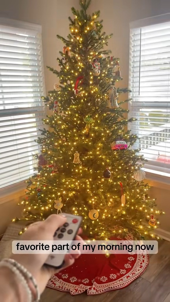 Christmas decor holiday decor home decor 

#LTKHome #LTKHoliday #LTKSeasonal