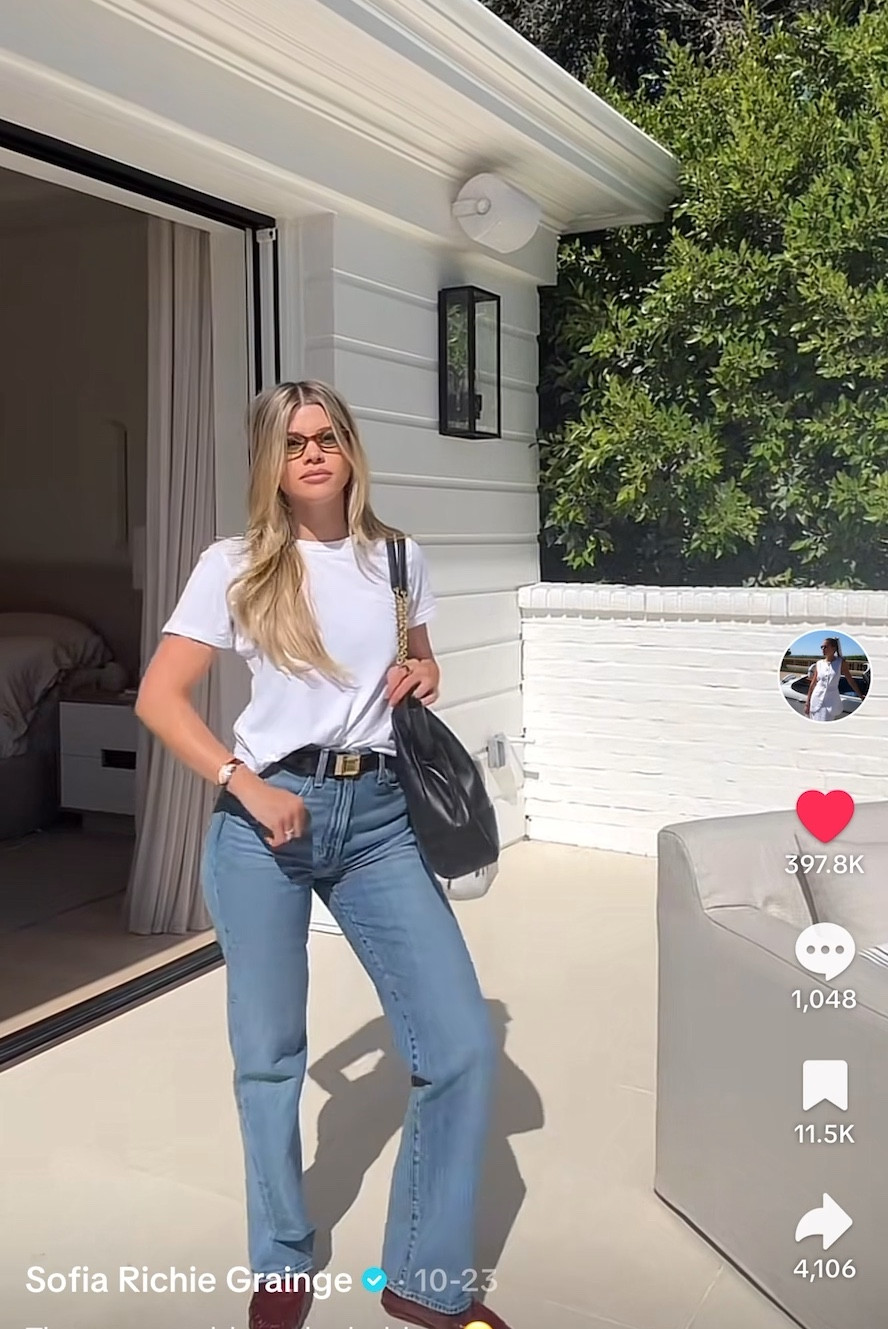 Sofia Richie Style
Celebrity Style
Look for less


#LTKShoeCrush #LTKFindsUnder100 #LTKItBag