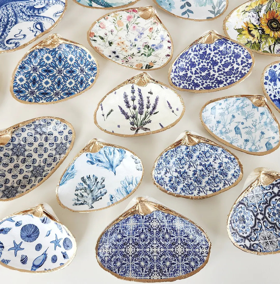 Blue and White Clam Shell Ring Dish, Bridal Shower Favors, Beachy Favors, Beach Themed Wedding Gi... | Etsy (US)