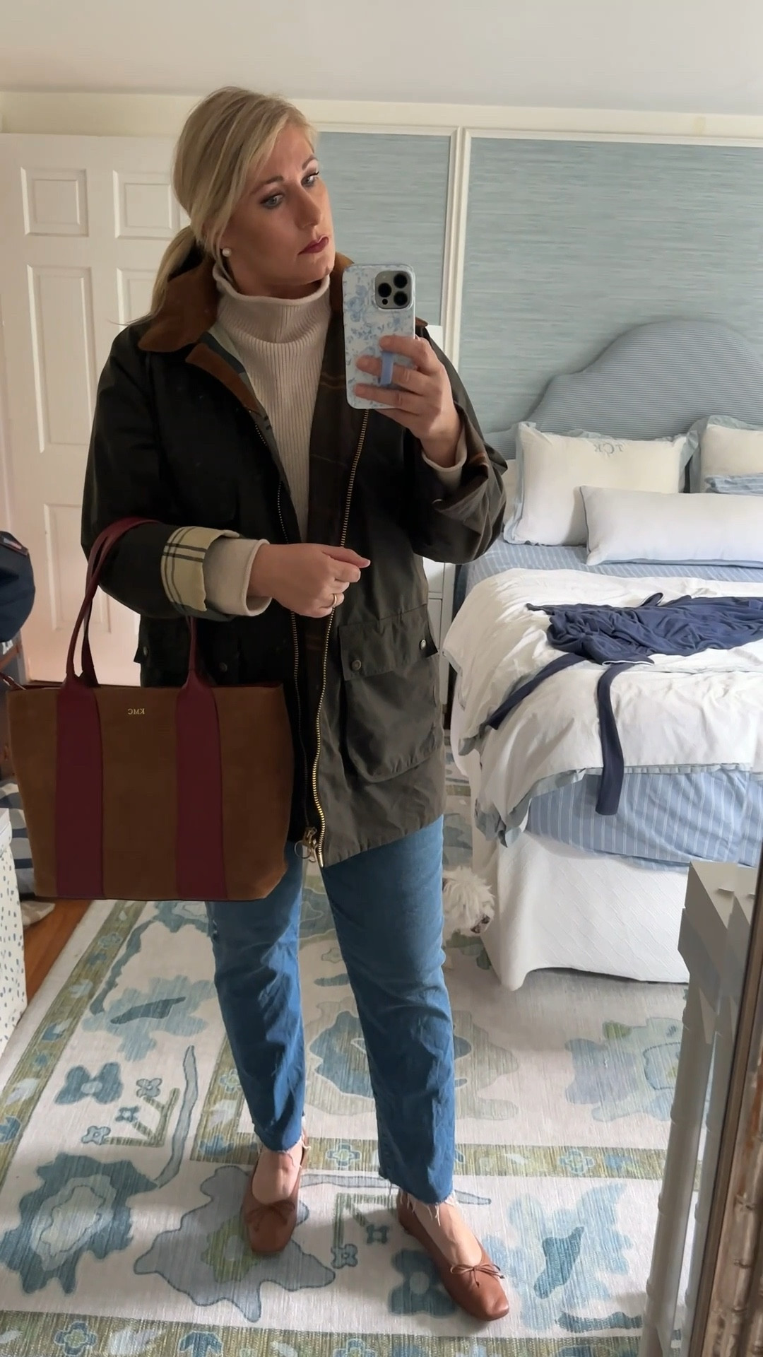 For keeps I am switching out my closet to fall 🍁 & deciding what to keep and what to donate. I’m really trying to simplify my wardrobe and this Barbour jacket, Cashmere sweater, comfy straight leg jeans, cognac leather ballet flats, and suede & cranberry leather tote are definitely quality pieces I will keep rewearing. 

#LTKItBag #LTKStyleTip #LTKOver40
