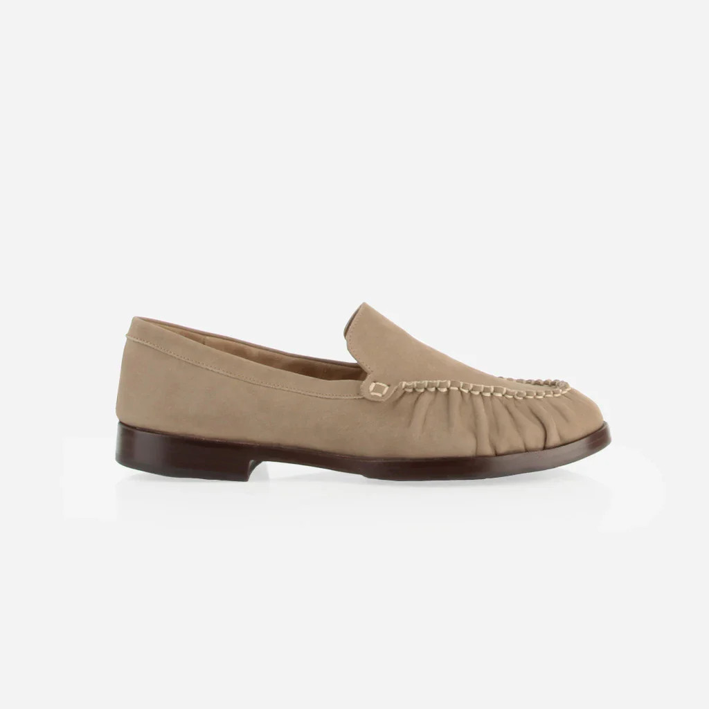 The Laid Back Loafer Clay Nubuck | Poppy Barley