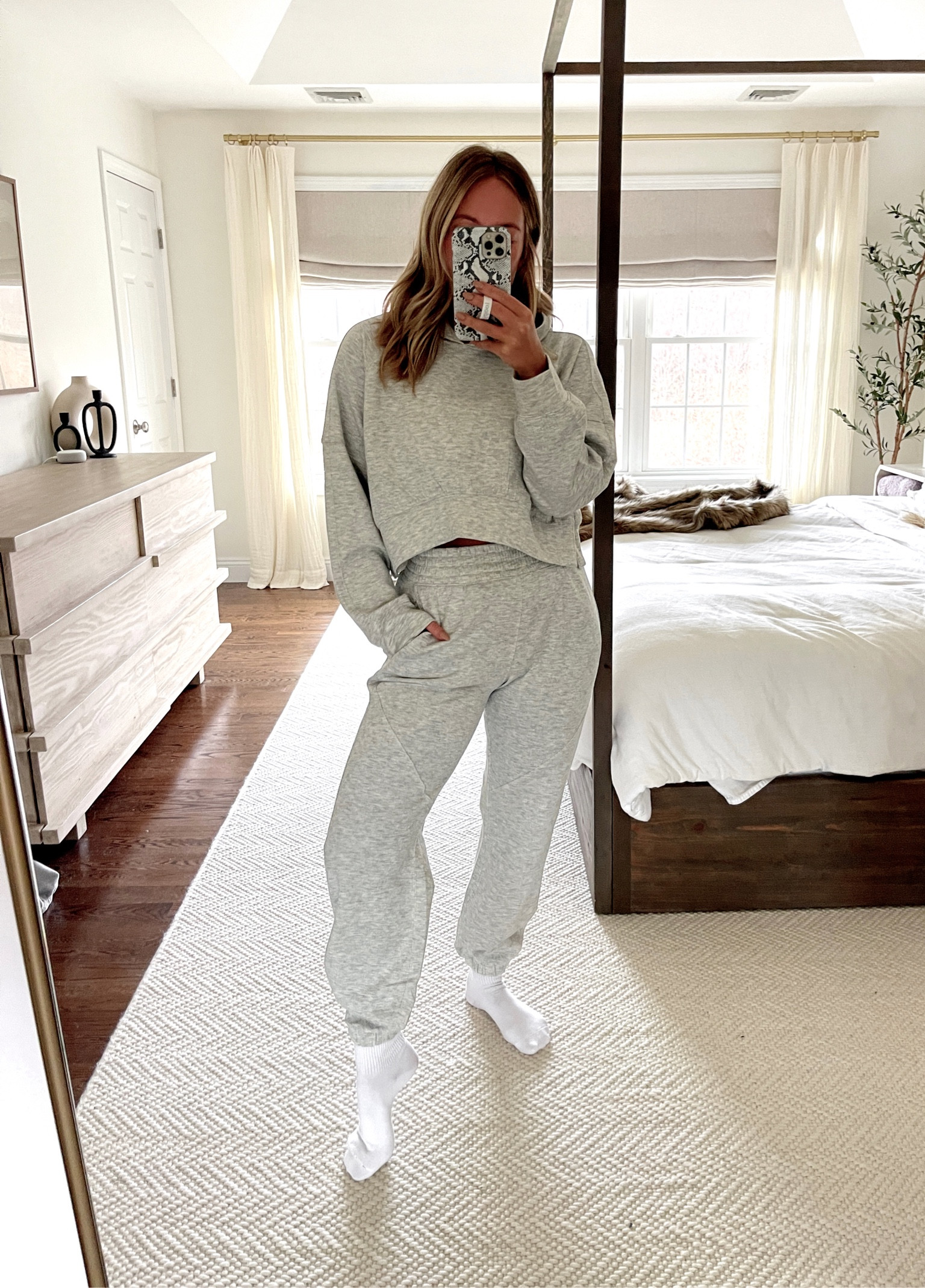 Gray sweat set 30% off plus 15% in bag PLUS code CYBERAF 

#LTKCyberweek #LTKsalealert