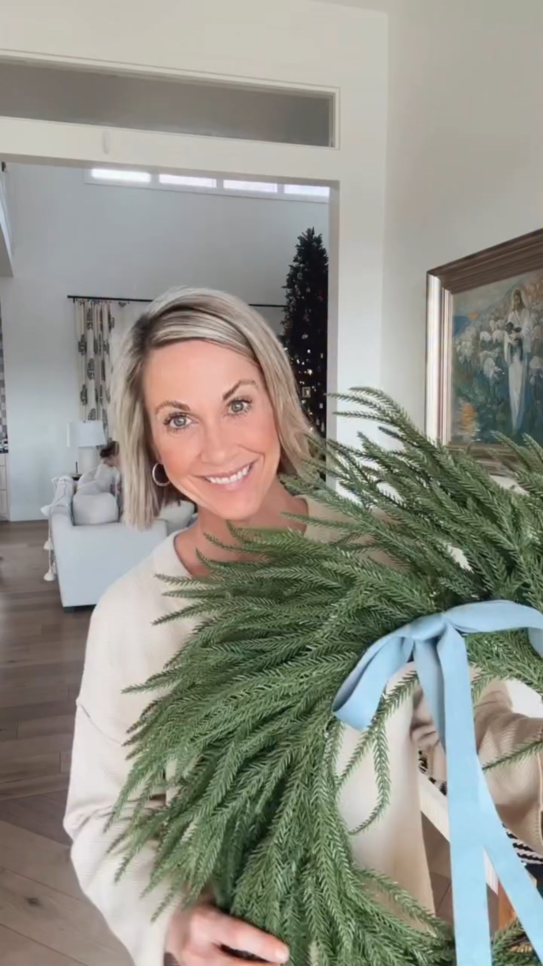 Here are my best budget holiday decor finds!

👉👉Comment SHOP to grab all the links. 

#LTKHome #LTKSeasonal #LTKSaleAlert