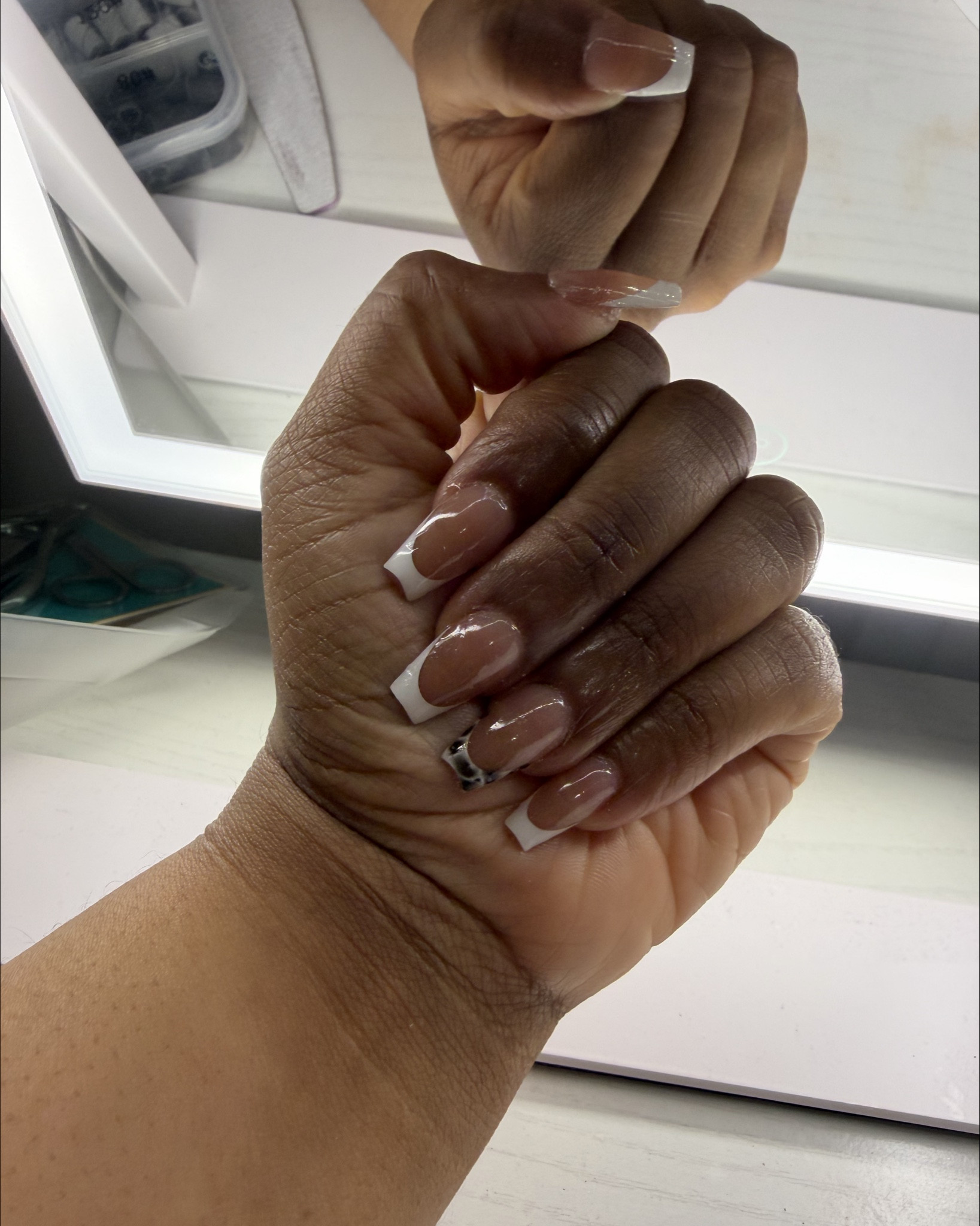 Short coffin French trip press on nails

#LTKBeauty #LTKselfcare #LTKgrwm