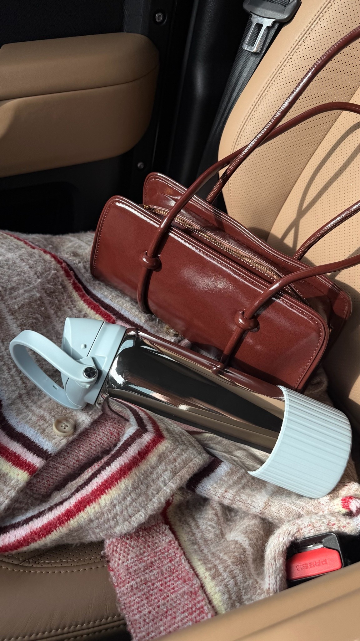 A peak into my passenger seat 👀

#LTKdayinmylife #LTKgrwm #LTKootd