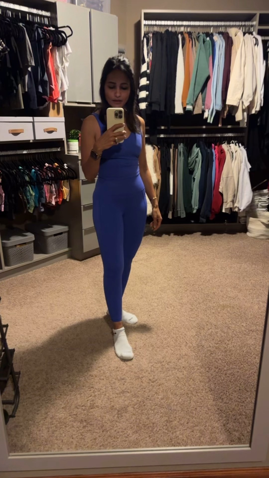 WEARING TTS XS in top and leggings 