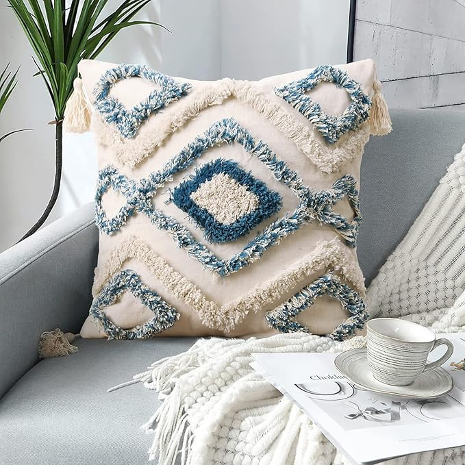 JASEN Boho Decorative Throw Pillow Cover，Blue and Beige Woven Tufted Pillow Cover with Tassels ... | Amazon (US)