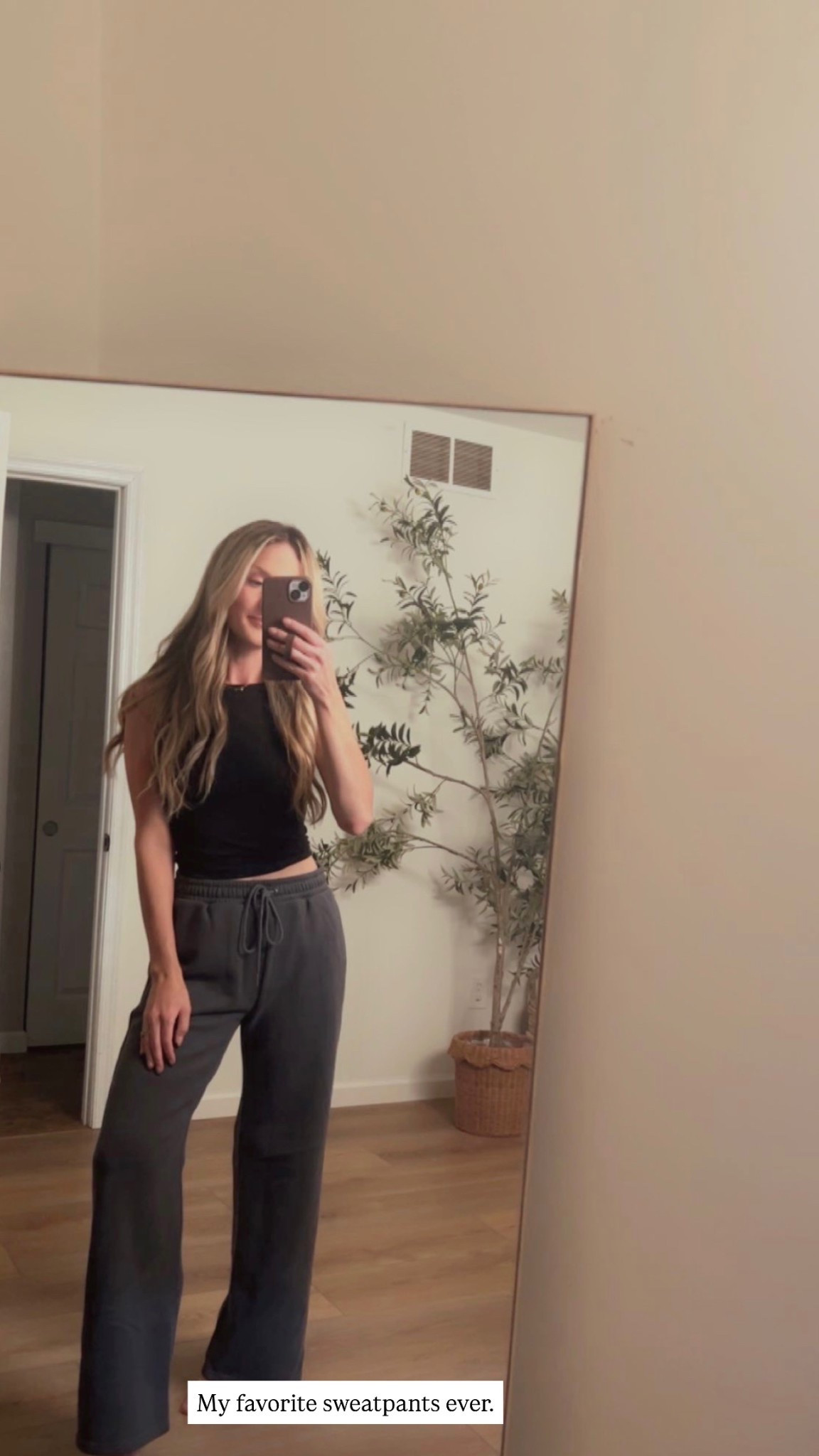 My favorite sweatpants ever are the  @abercrombie  Sunday sweatpants. 🤩 I have them in literally 5 colors because their comfort level is is unmatched. 

Abercrombie, fall style #LTKStyleTip #abercrombiepartner 

#LTKPetite