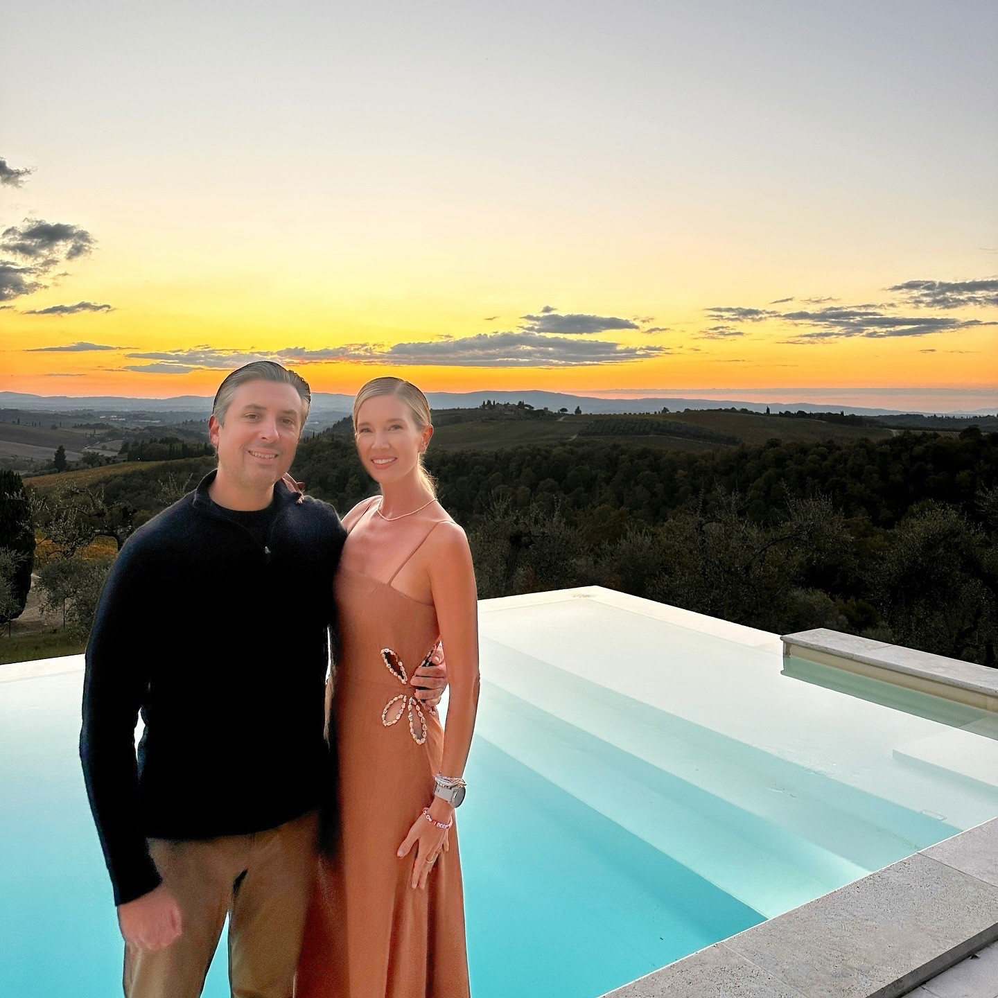 “Tell me, what is it you plan to do with your one wild and precious life?”
— Mary Oliver

Maybe the point isn’t to have it all figured out… maybe it’s just to love deeply, live honestly, and stay amazed by it all.

#RoseandGreyFashion #ModernRomance #LifeWellLoved #timelessliving #fashionbff #stylemepretty #styleinspo #styleinspiration #italystyle #vacationstyle #vacationinspiration #vacationinspo #whattowearwhere