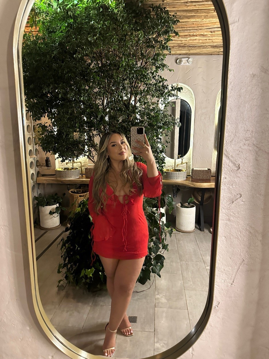 Sizing: US 8 

#LTKParties #LTKStyleTip #LTKSeasonal