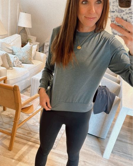 This Vuori Daydream crew is long sleeve and so so comfy- perfect top for the Spring 🌷#vuori #spring #soft 

#LTKfitness #LTKtravel #LTKSeasonal