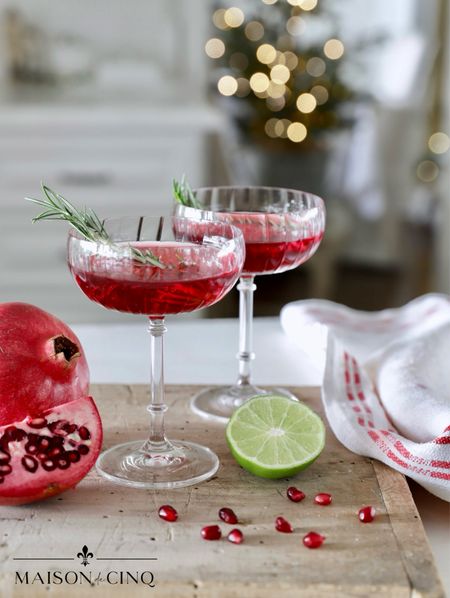 Hosting for the holidays or New Year’s? You need to make this delicious and easy drink - and a pretty glass is essential of course!🍸

#holidayentertaining #tabletop #glassware #hostingtips 

#LTKfindsunder50 #LTKhome #LTKHoliday