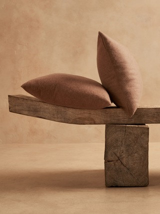 Cashmere Pillow | Banana Republic (US)