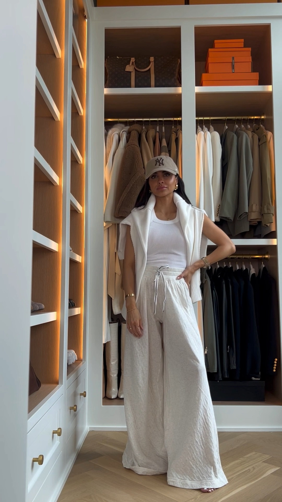 Casual school drop off / travel outfit 
Free People wide leg pants wearing an XS
Free People white tank wearing an XS
Free People white sweater wearing an XS
Nike Cortez sneakers run TTS
Naghedi brown tote 


#LTKTravel #LTKSeasonal #LTKFindsUnder100