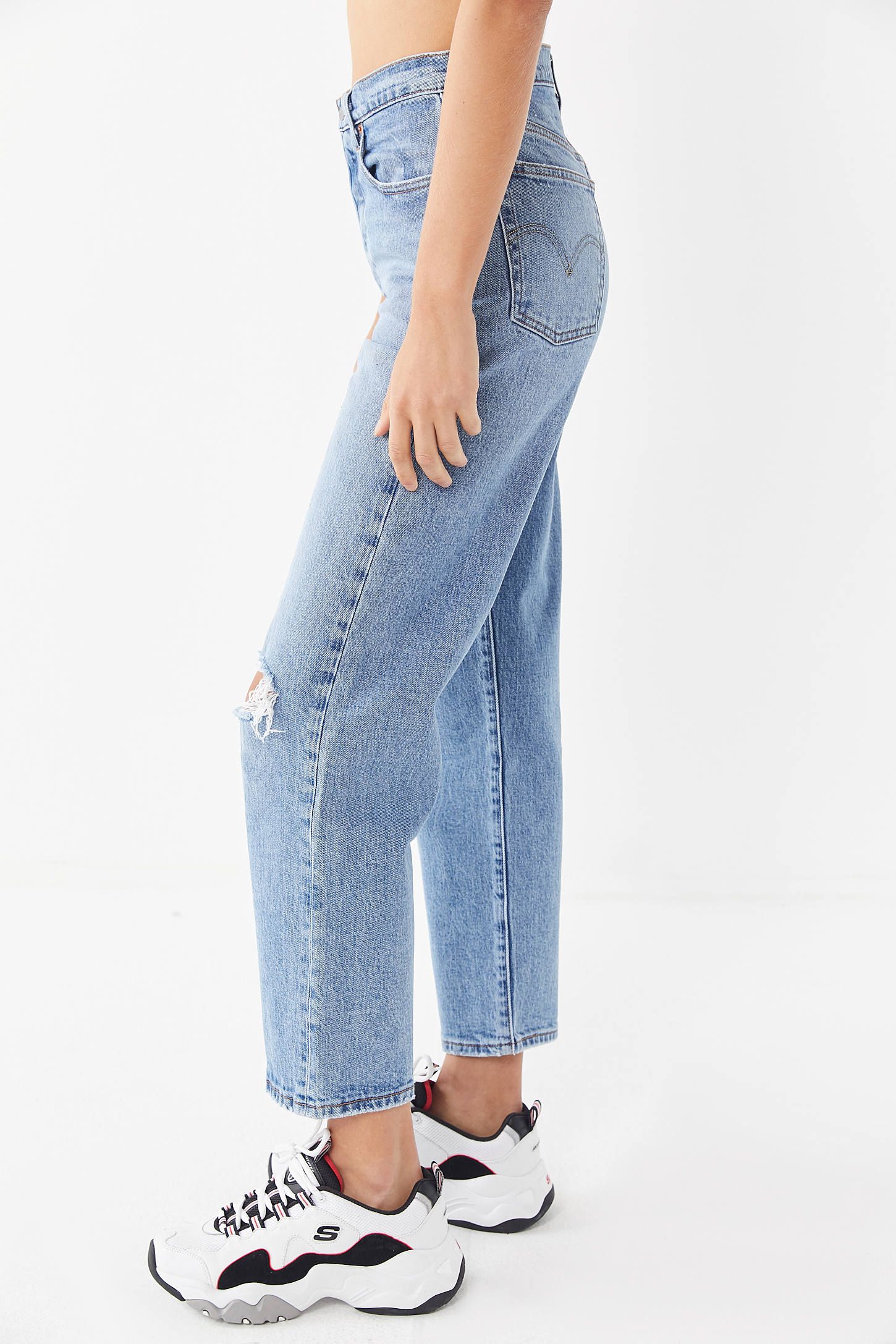 Levi’s Ribcage High-Rise Straight Leg Jean – Haters Gunna Hate | Urban Outfitters (US and RoW)