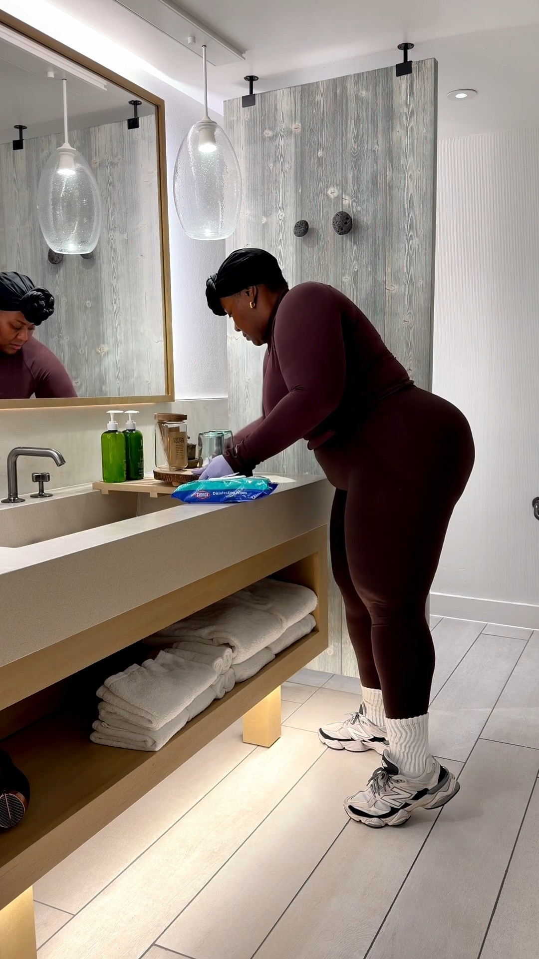 Hygiene Hotel Rules - I have to clean and disinfect before I unpack and get comfortable. 

Set XXL

#LTKPlusSize #LTKmorningroutine #LTKTravel