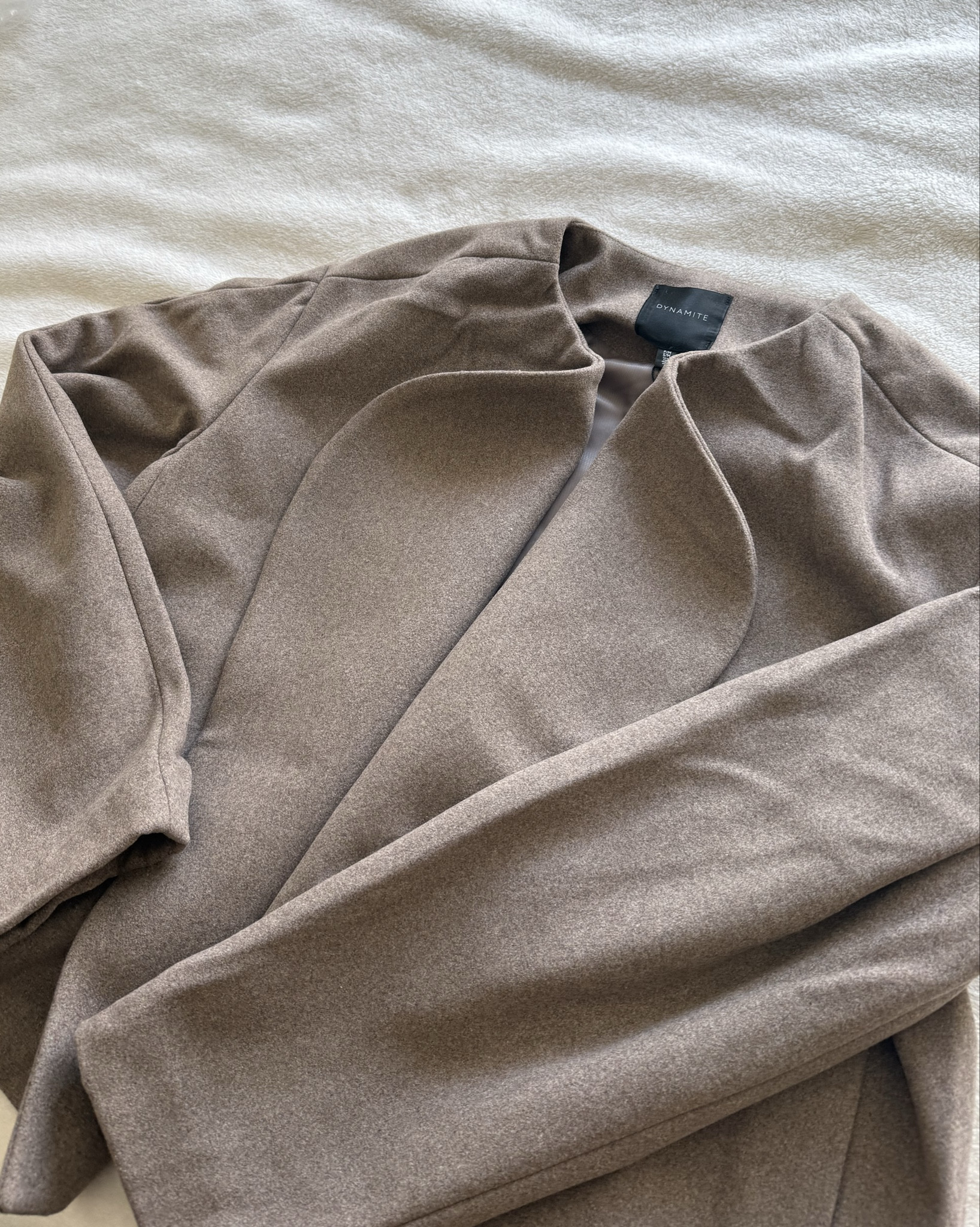 Dynamite Fall Jacket 

#LTKcanada #LTKworkwear #LTKstyletip