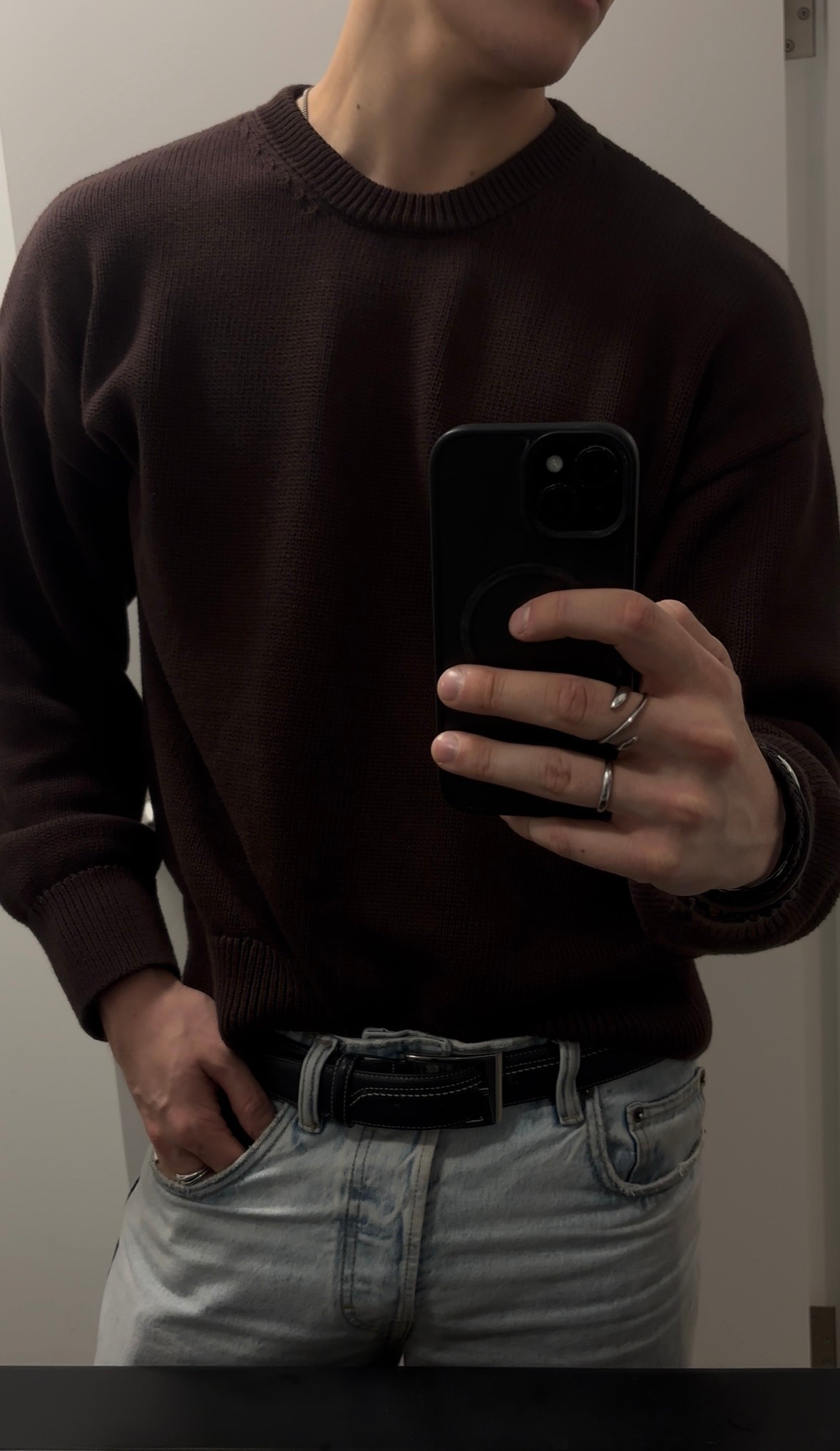 Kotn Brown sweater and Denim blue Jeans >

#LTKfall #LTKjeans #LTKmens