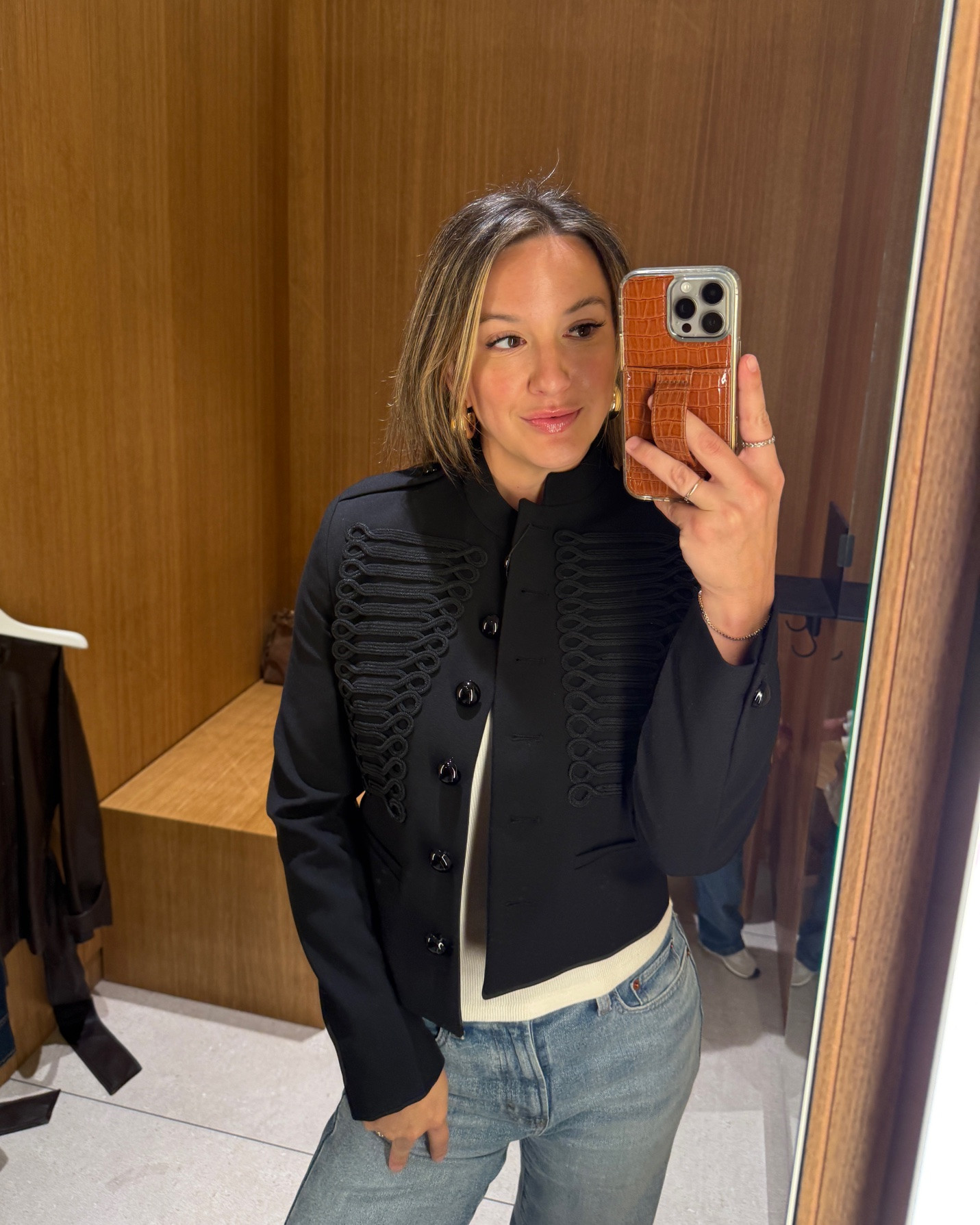 The details on this jacket ✨ I don’t have anything in my closet that looks like this! I was kicking myself for not grabbing it before we went to France, because it would have been perfect! So classy and the quality was 💯 use code MNG30 for 30% OFF this weekend!

#mango #jacket #nordstrom #zara #asos #fall #sale #laborday #weekend #holiday

#LTKootd #LTKdayinmylife #LTKSaleAlert