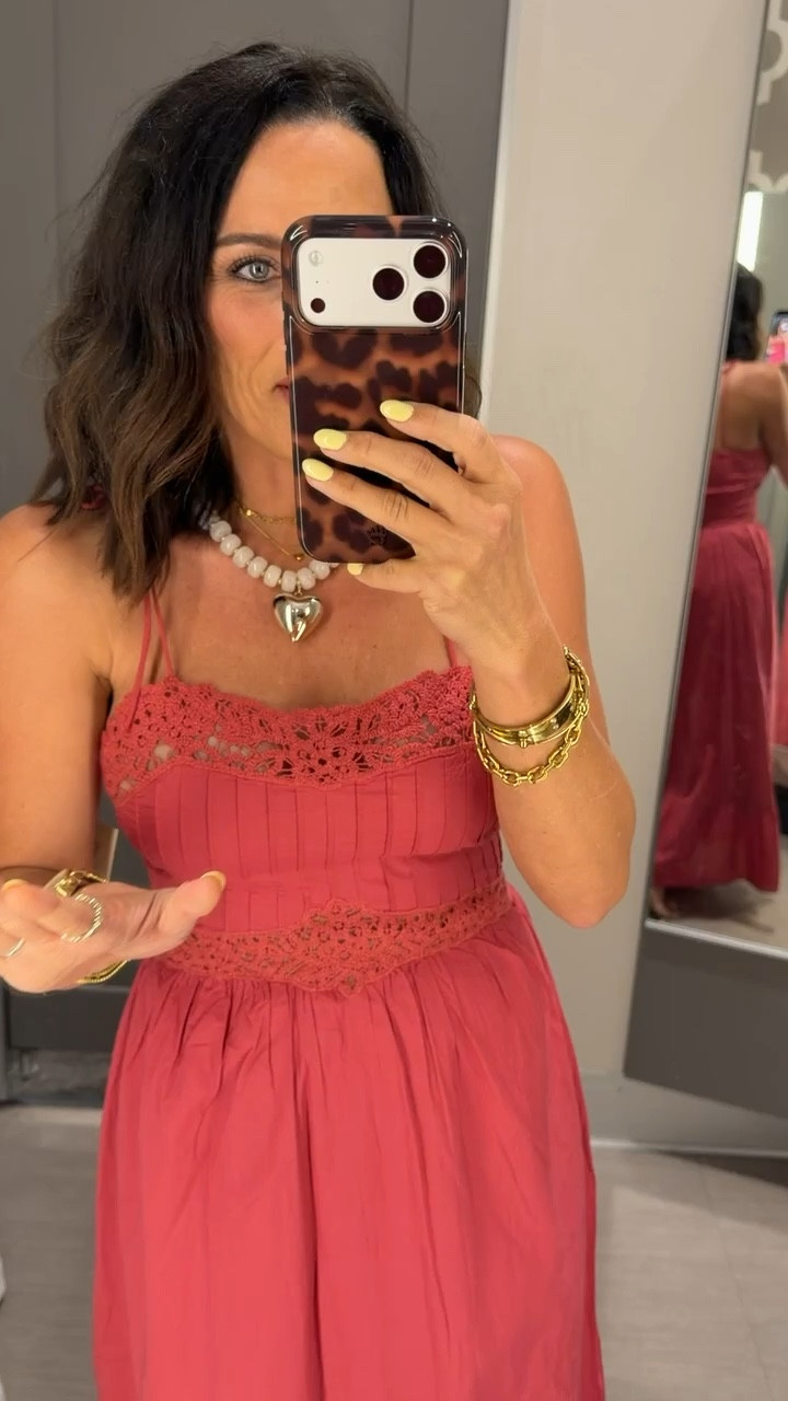 y’all the details on this dress… WOW ❤️
the color, the fit, everything… such a perfect vacation dress
#vacationdress #summerdress #maxidress #resortwear #beachoutfit #femininefashion #ltkstyle #ltkfinds
