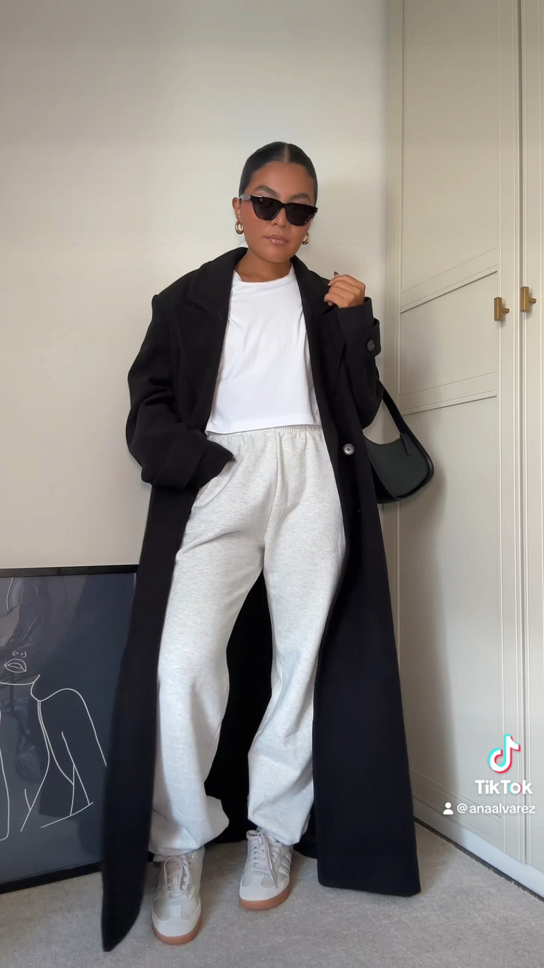 Small sweatpants
Small t-shirt
Small h&m coat, sold out and linked similar

#LTKfindsunder100 #LTKstyletip #LTKfindsunder50