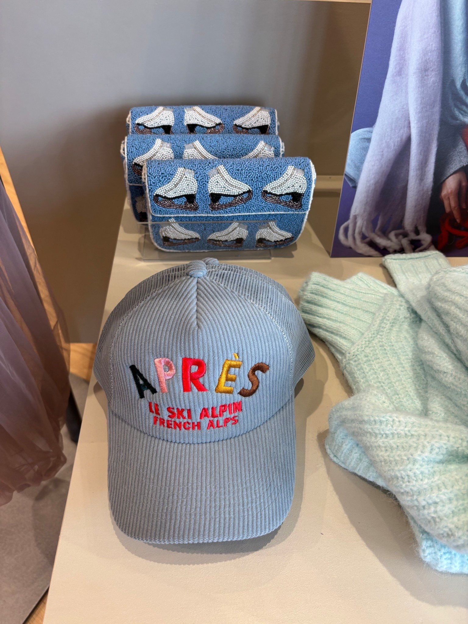 Apres ski trucker hat and more 


#LTKHoliday #LTKFindsUnder50 #LTKGiftGuide