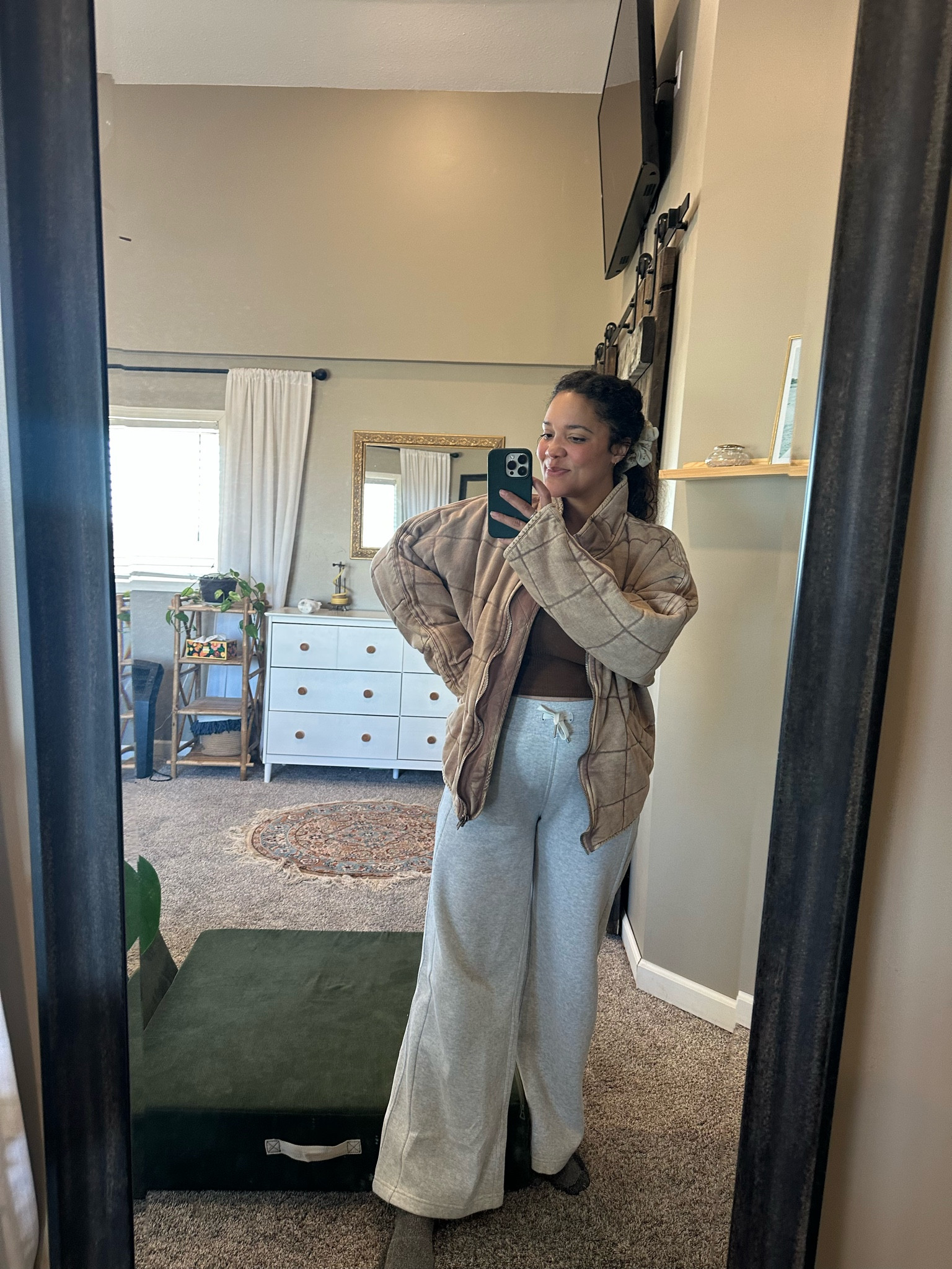 my cozy go-to this winter — wore this to tank my bunch of littles on some fun errands 🤎✨